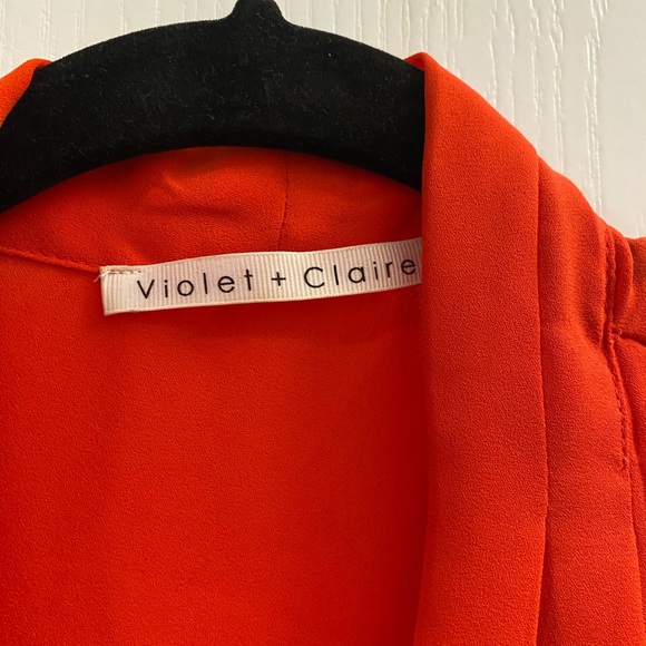 Violet + Claire V-neck Blouse - Picture 4 of 4